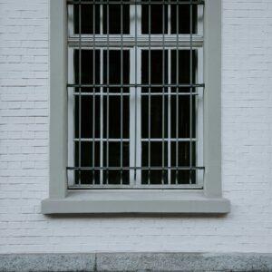 claudio-schwarz-xTYtWcL0s0E-unsplash